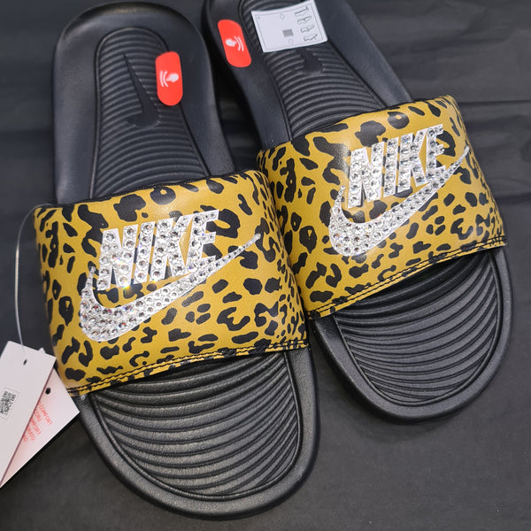 Leopard print sliders nike on sale