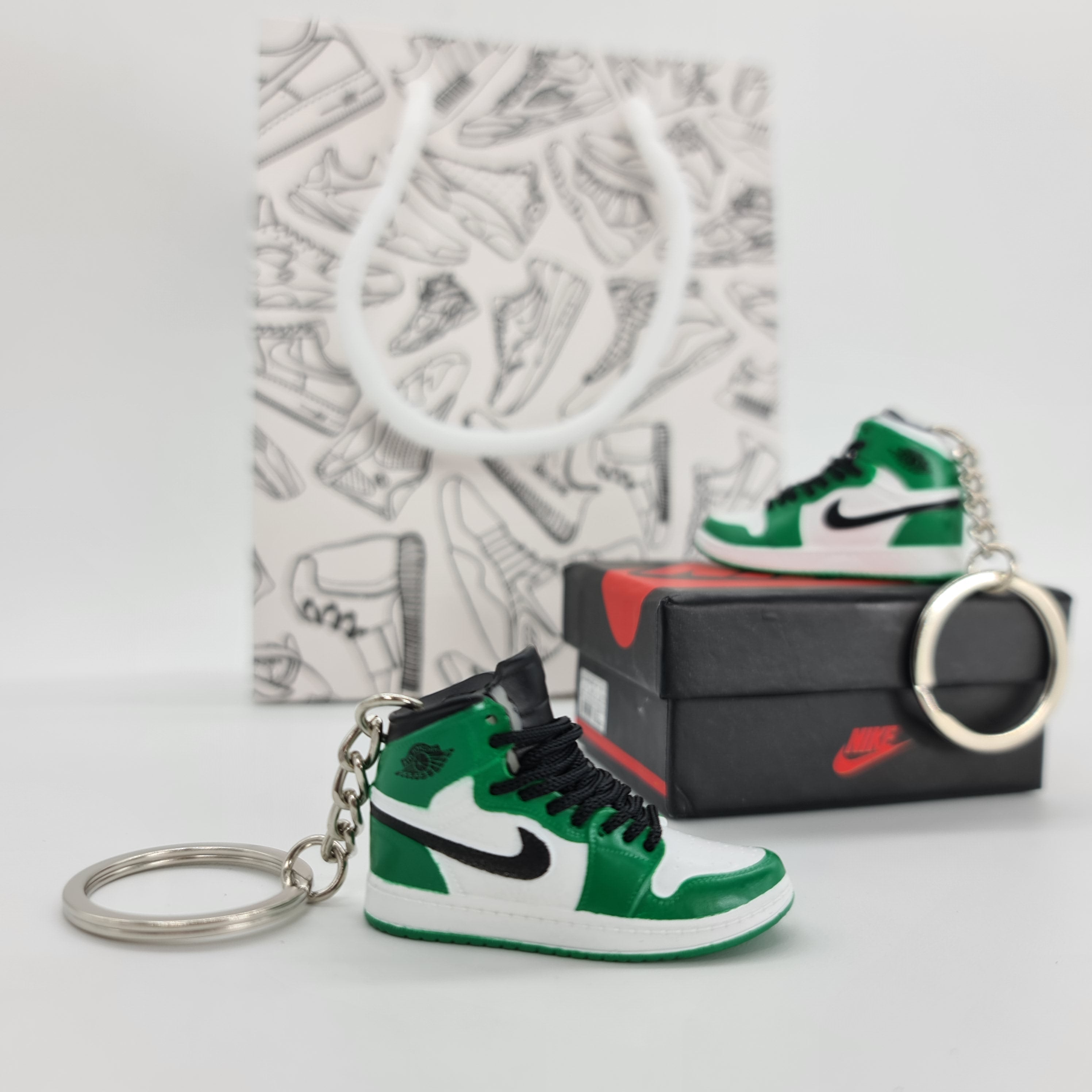 Mini Sneaker Keyrings – Diamond Kicks